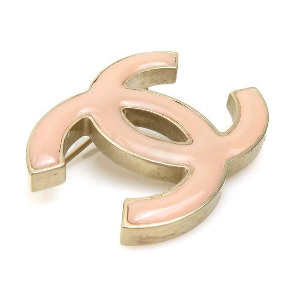 CHANEL Cream Logo Brooch - Picture 2 of 5